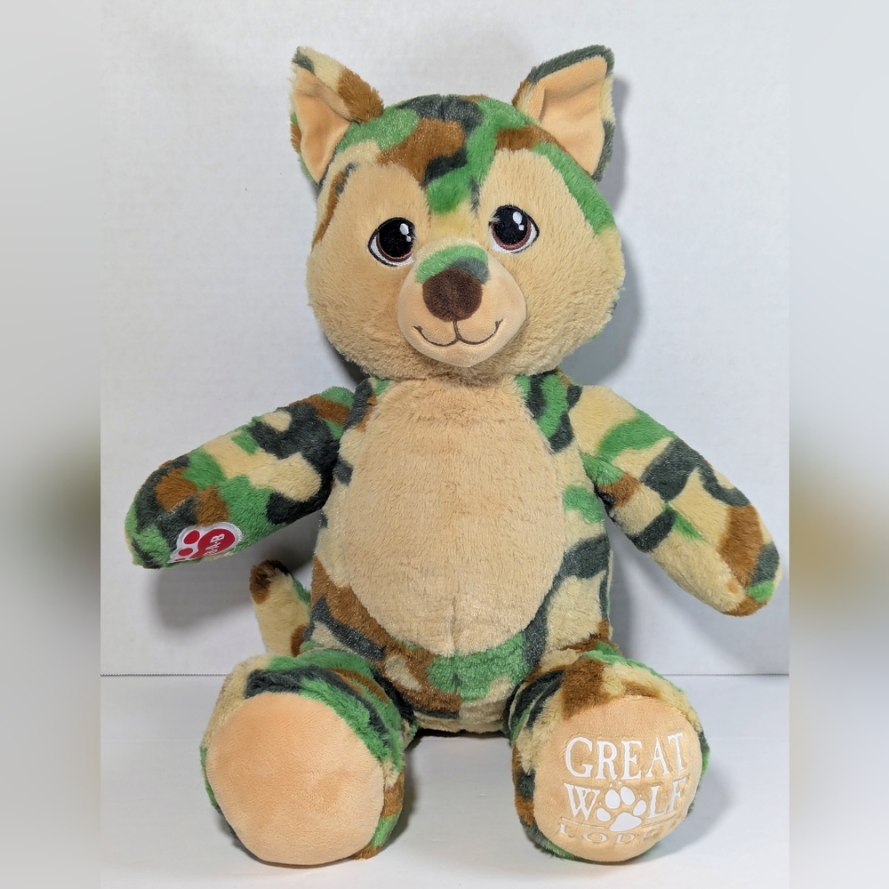 Build-A-Bear Great Wolf Lodge Camo Wolf 2022 Camouflage Plush Stuffed Toy 18"